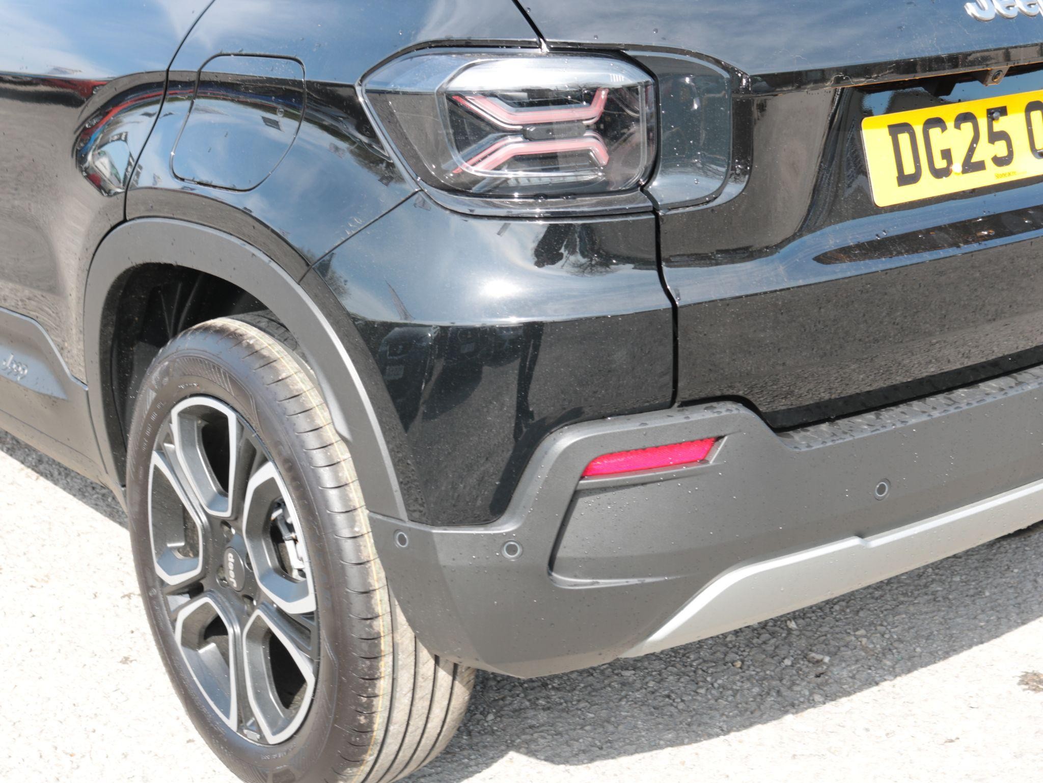 Jeep Avenger Image 12