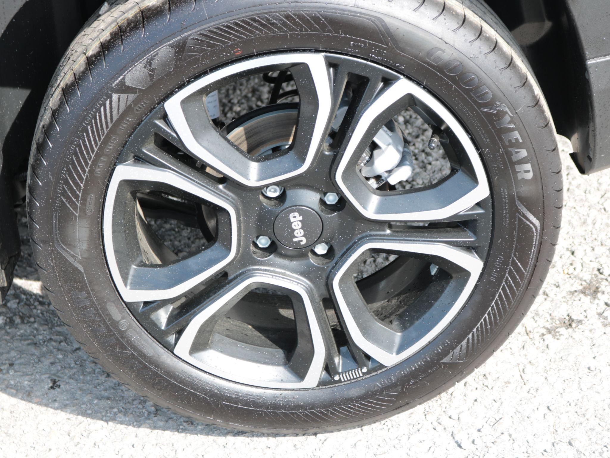 Jeep Avenger Image 13