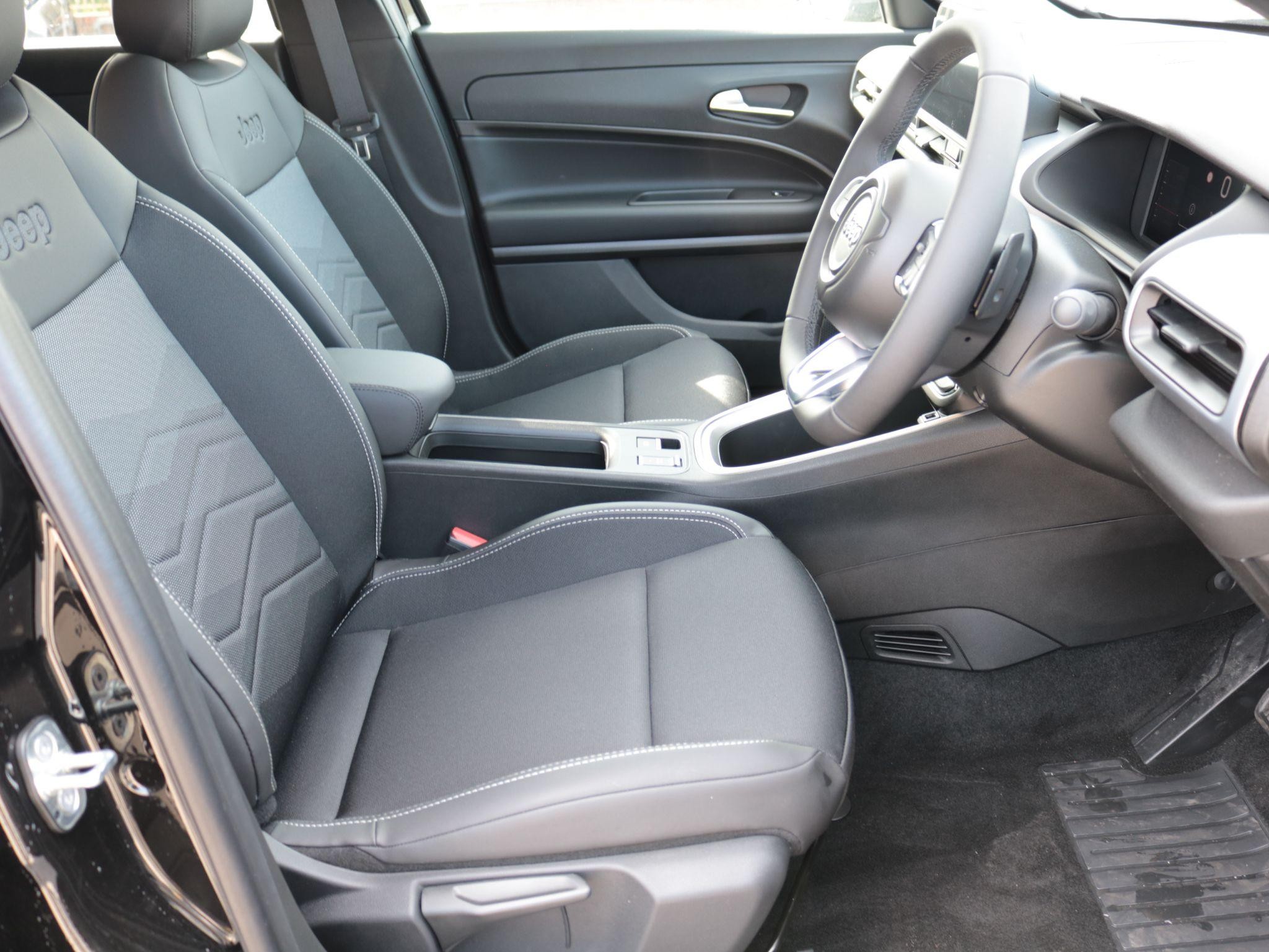Jeep Avenger Image 16