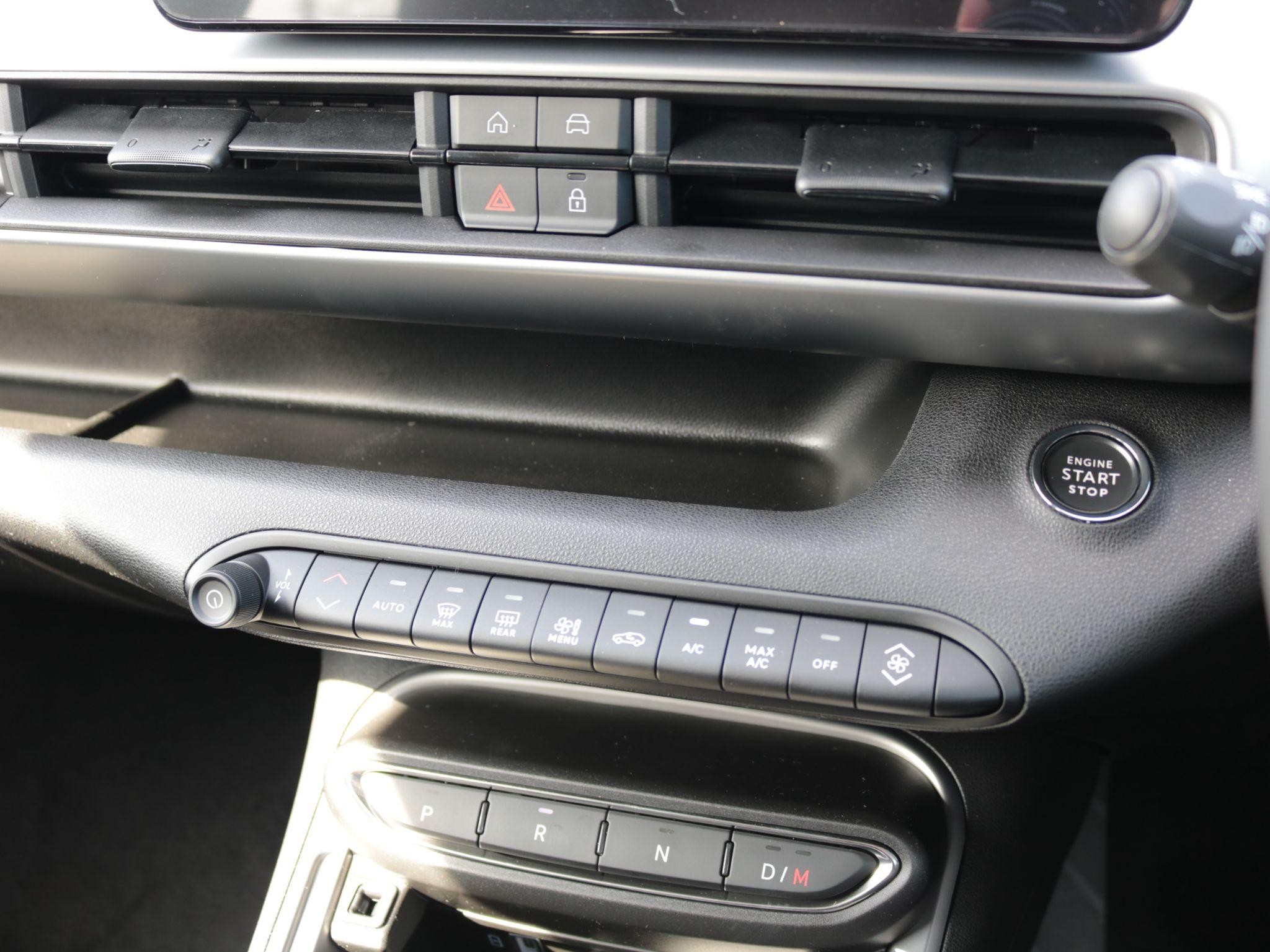 Jeep Avenger Image 24