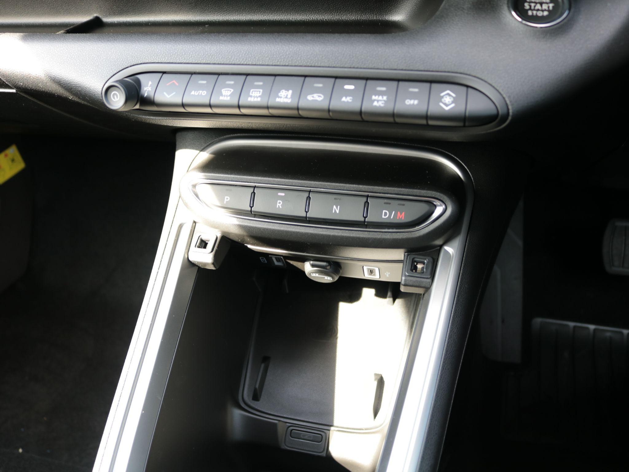 Jeep Avenger Image 25