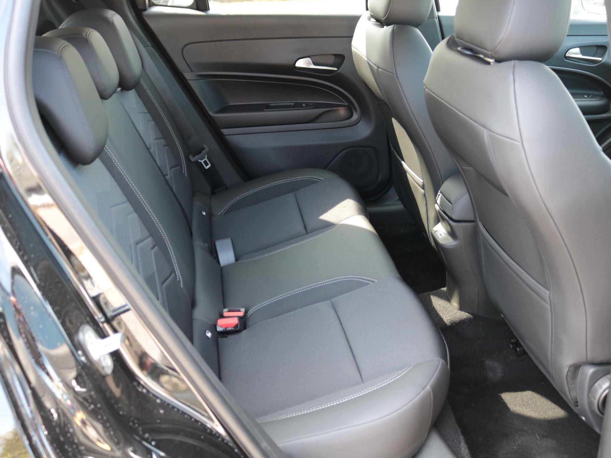 Jeep Avenger Image 28