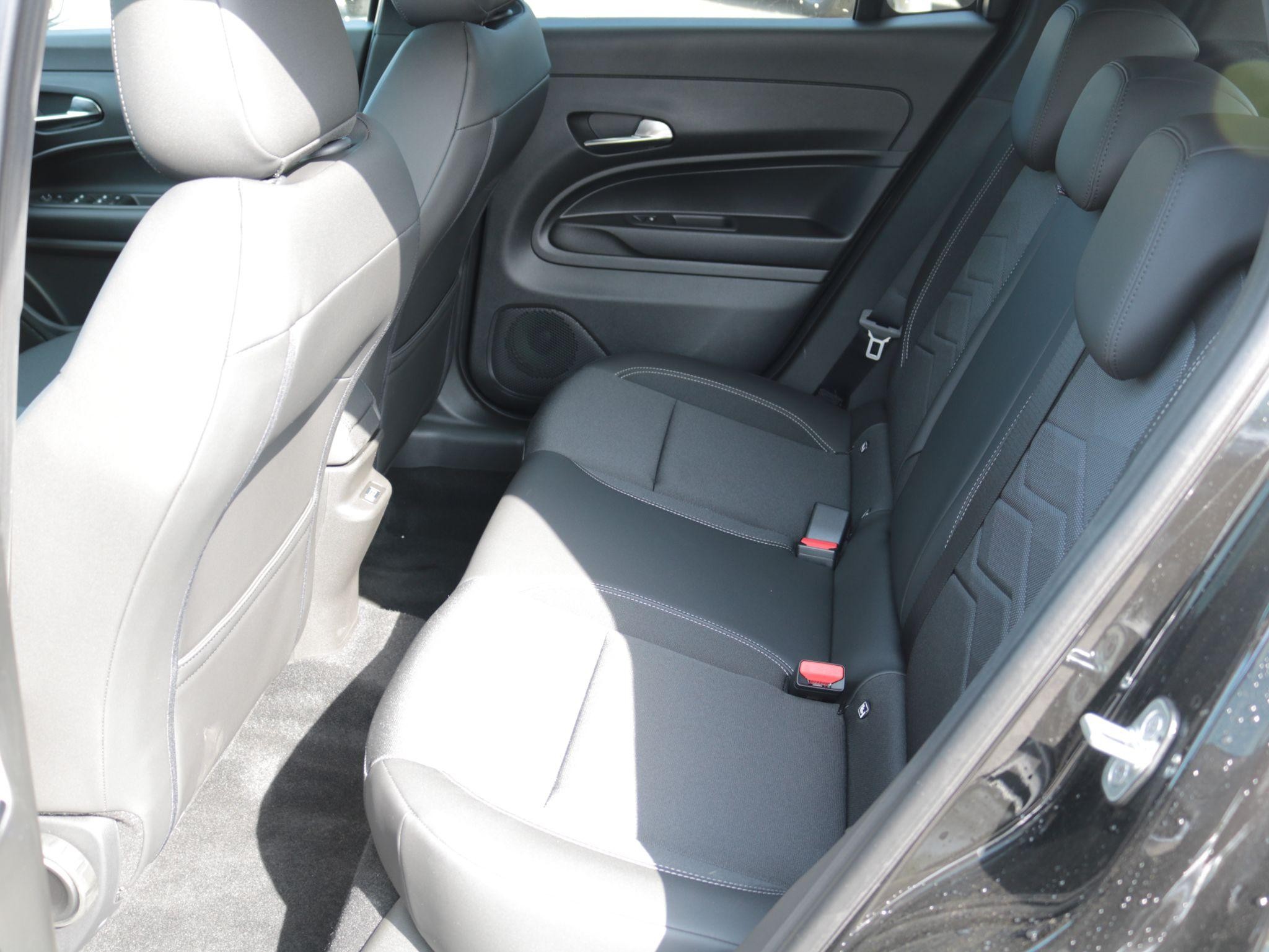 Jeep Avenger Image 29