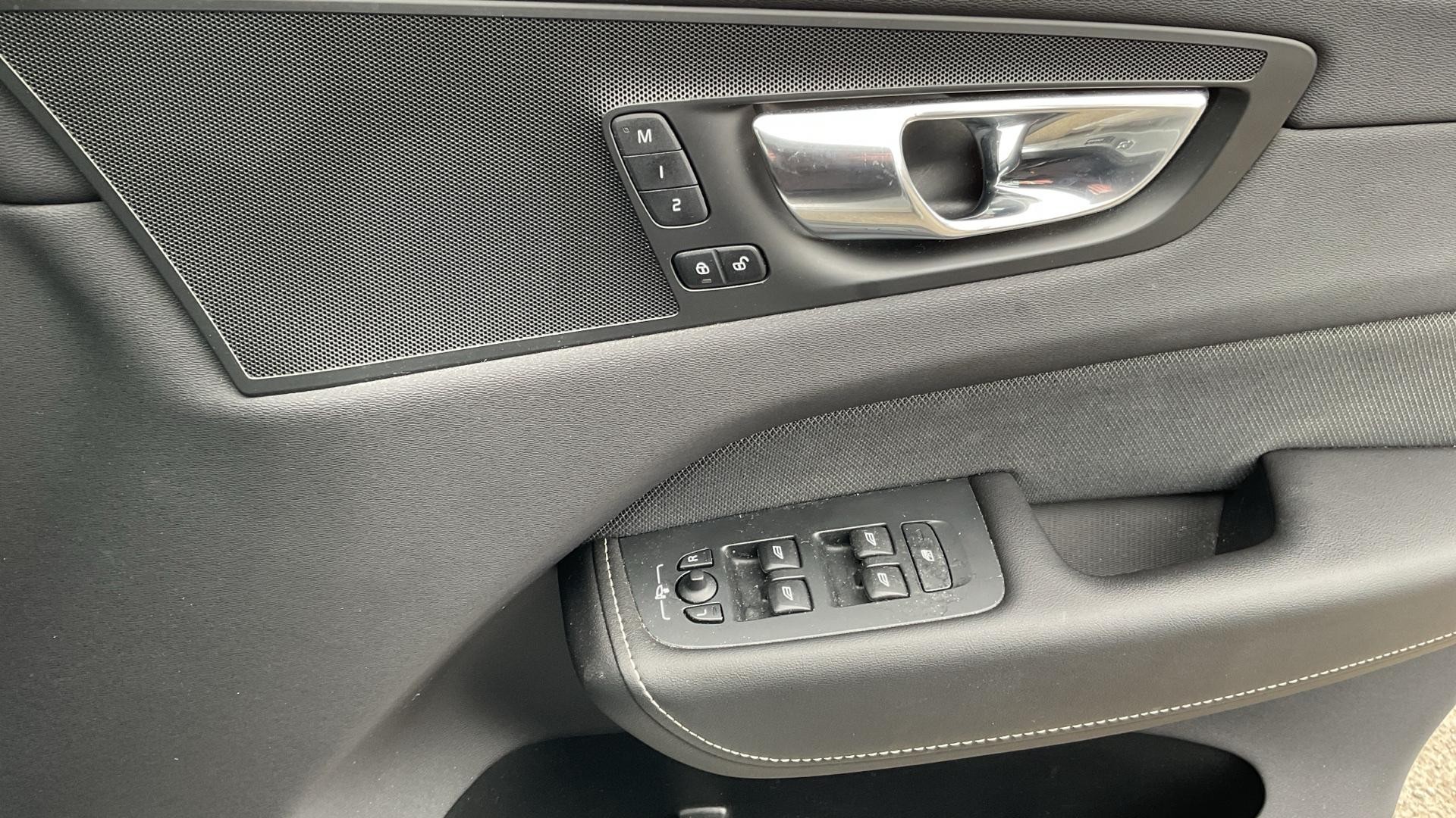 Volvo XC60 Image 15