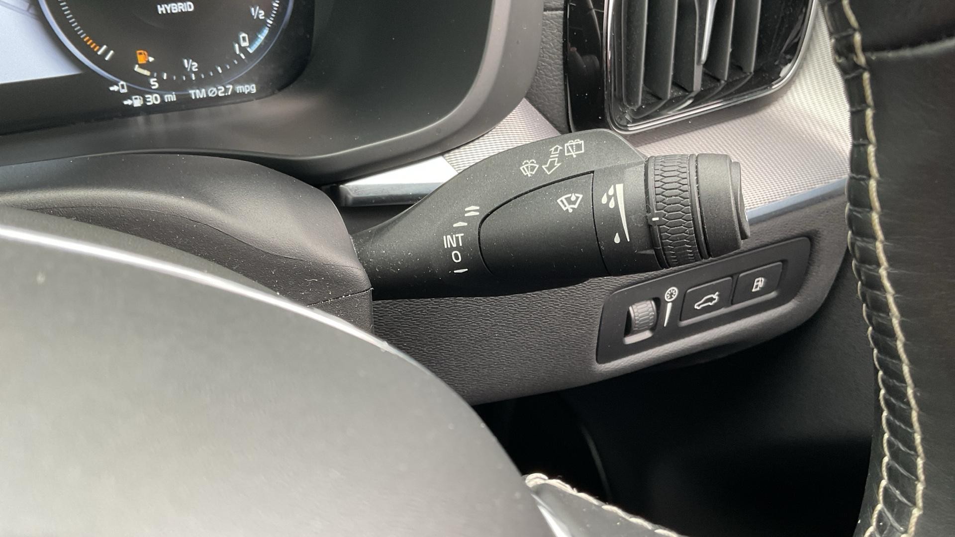 Volvo XC60 Image 25
