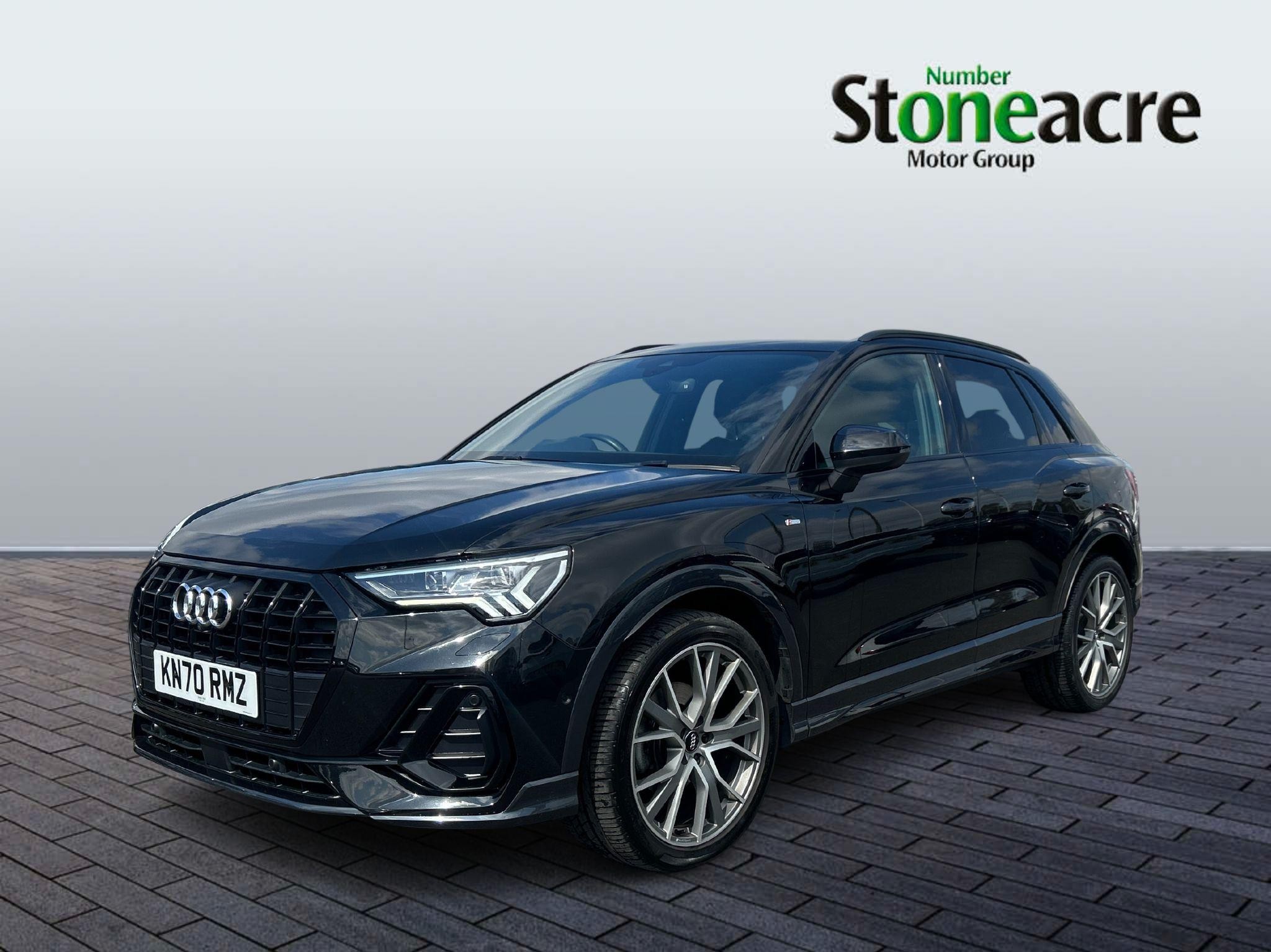 Audi Q3 Image 6