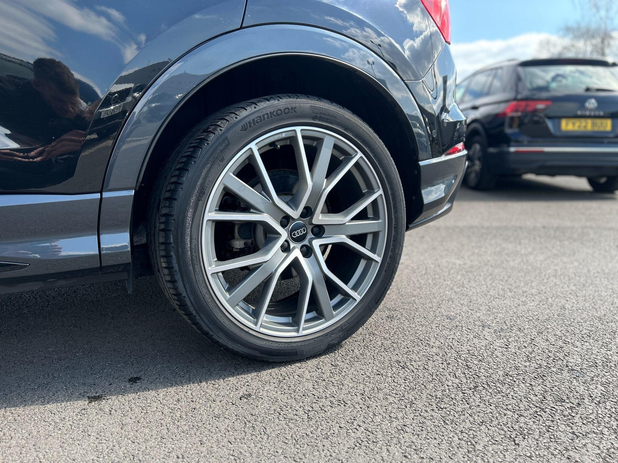 Audi Q3 Image 11