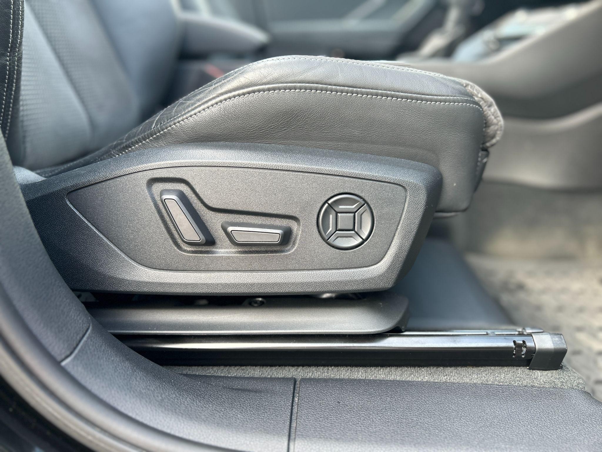 Audi Q3 Image 18