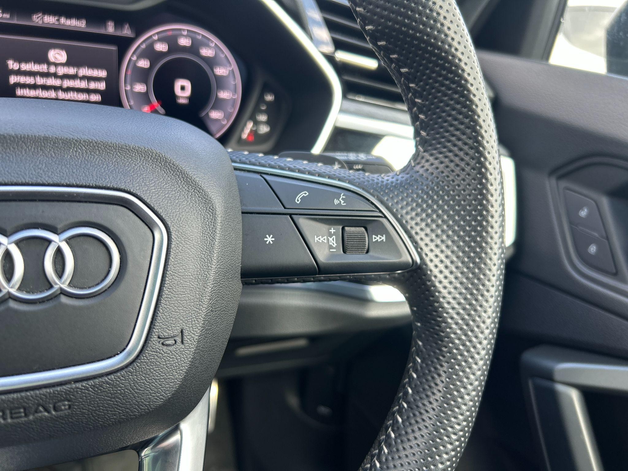 Audi Q3 Image 21