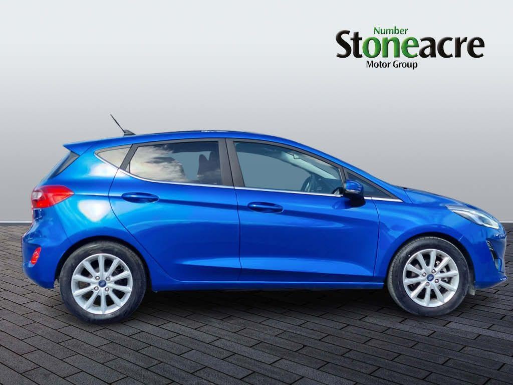 Ford Fiesta Image 16