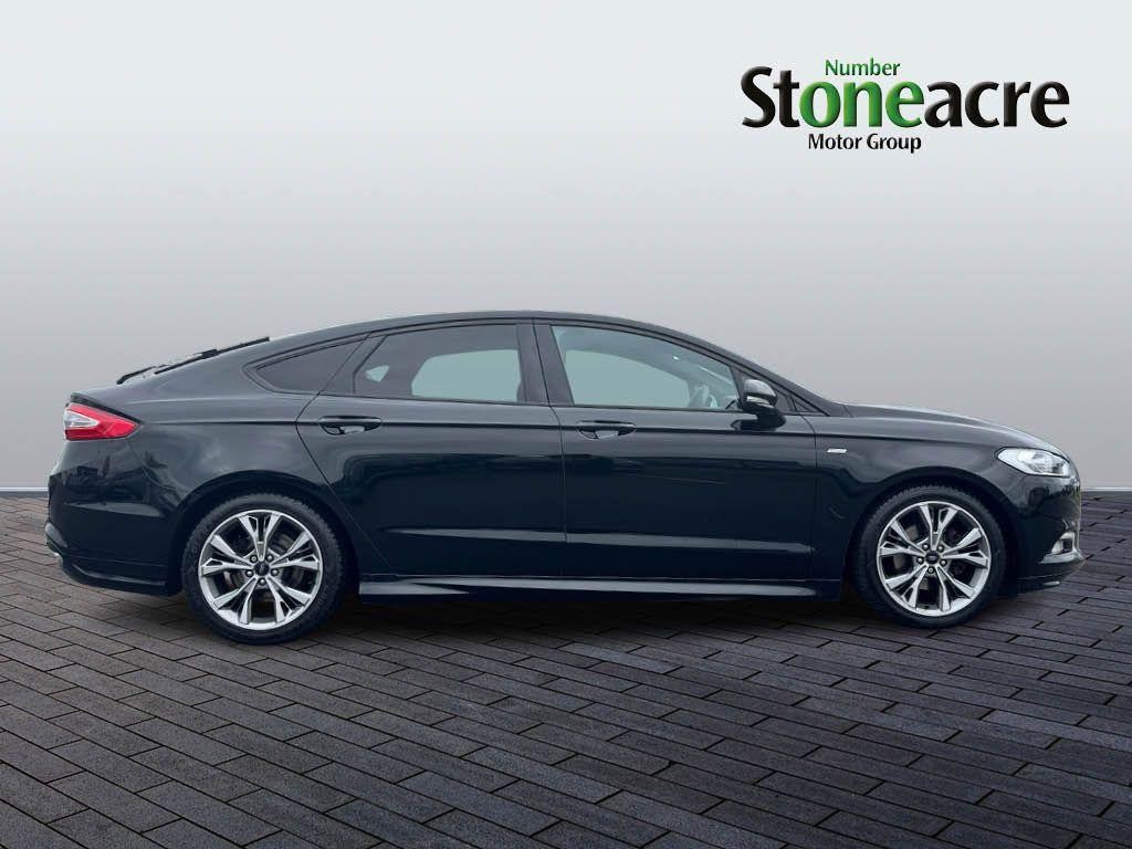 Ford Mondeo Image 2