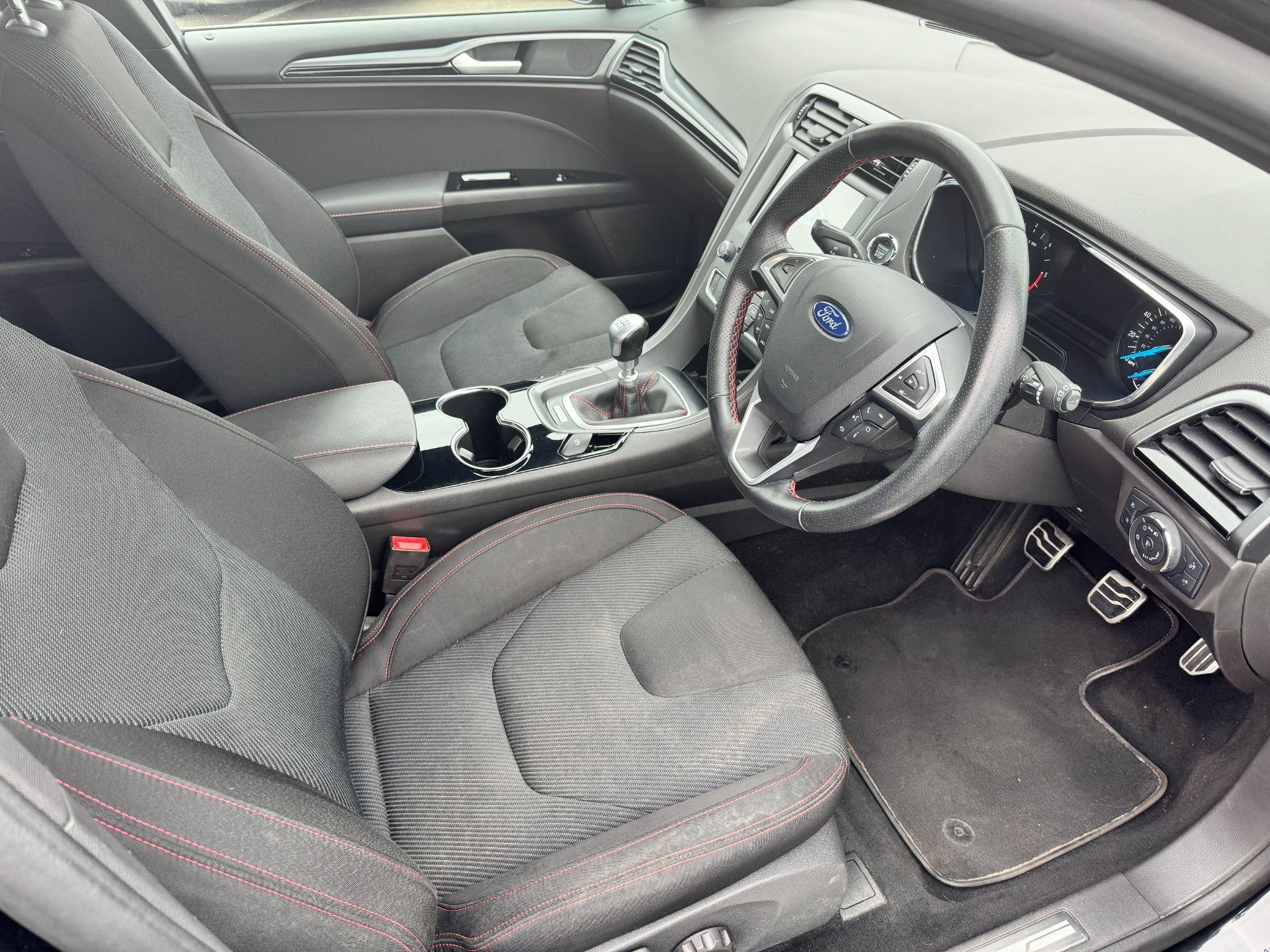 Ford Mondeo Image 11