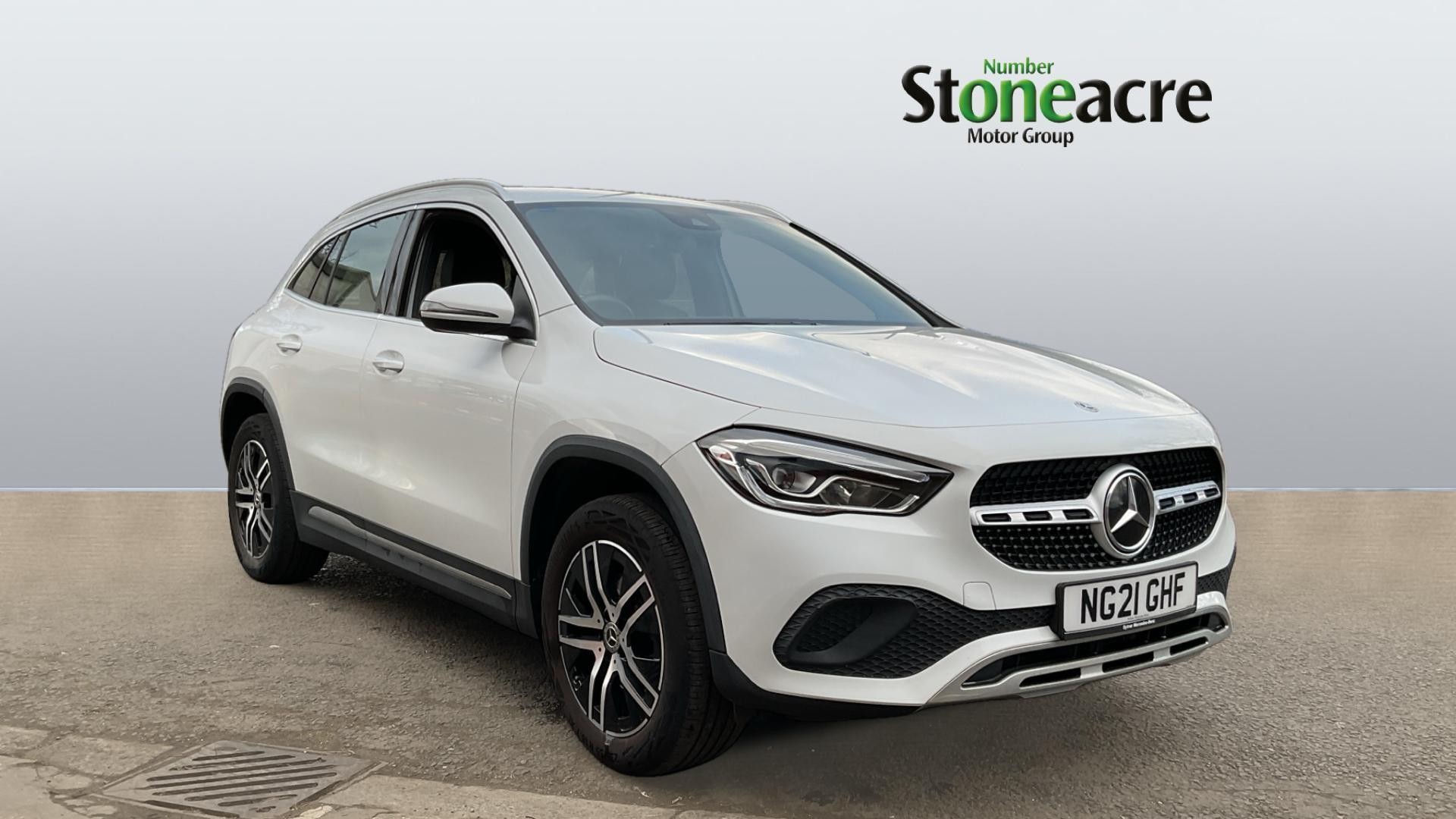 Mercedes-Benz GLA Image 1