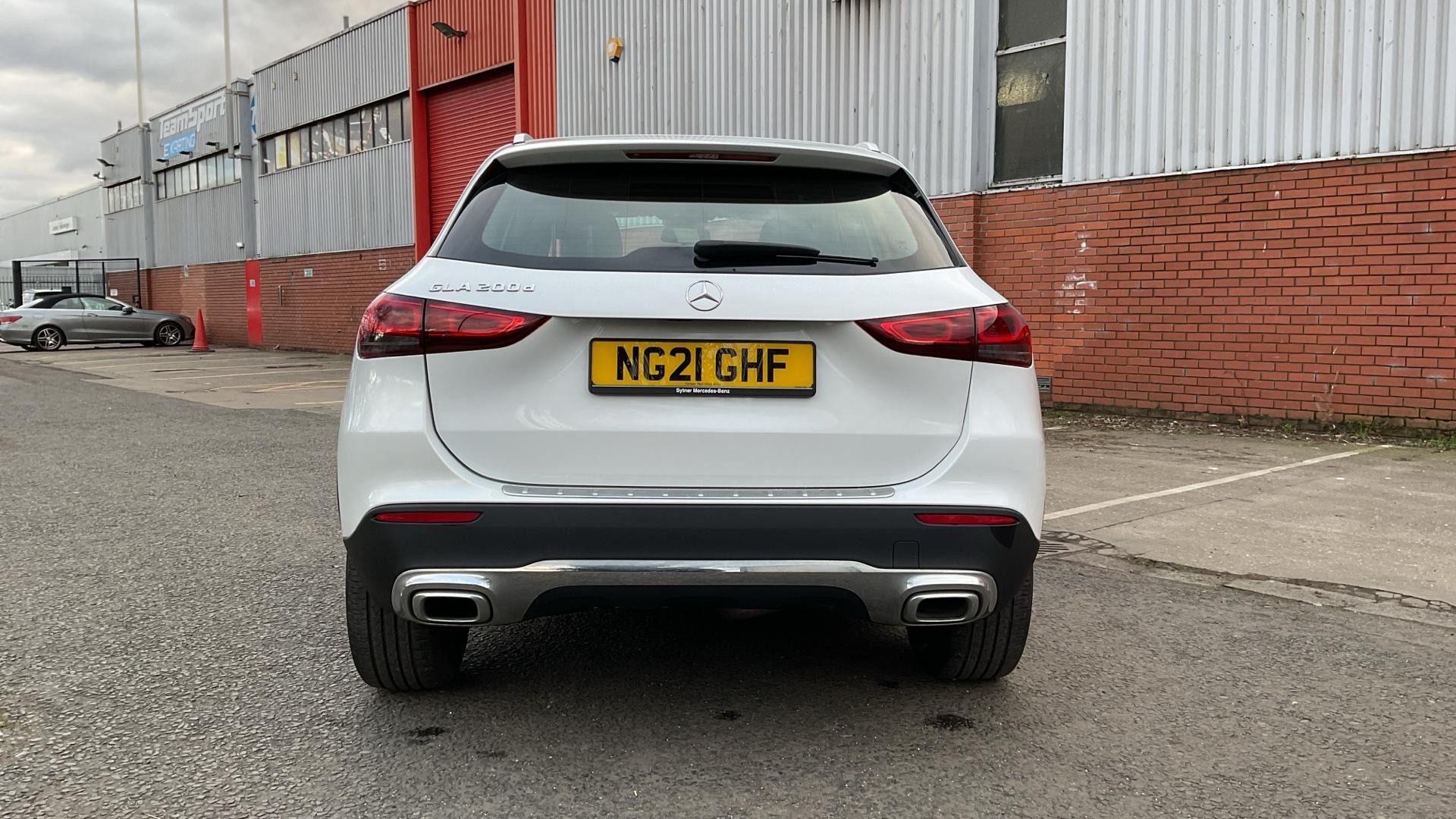 Mercedes-Benz GLA Image 13