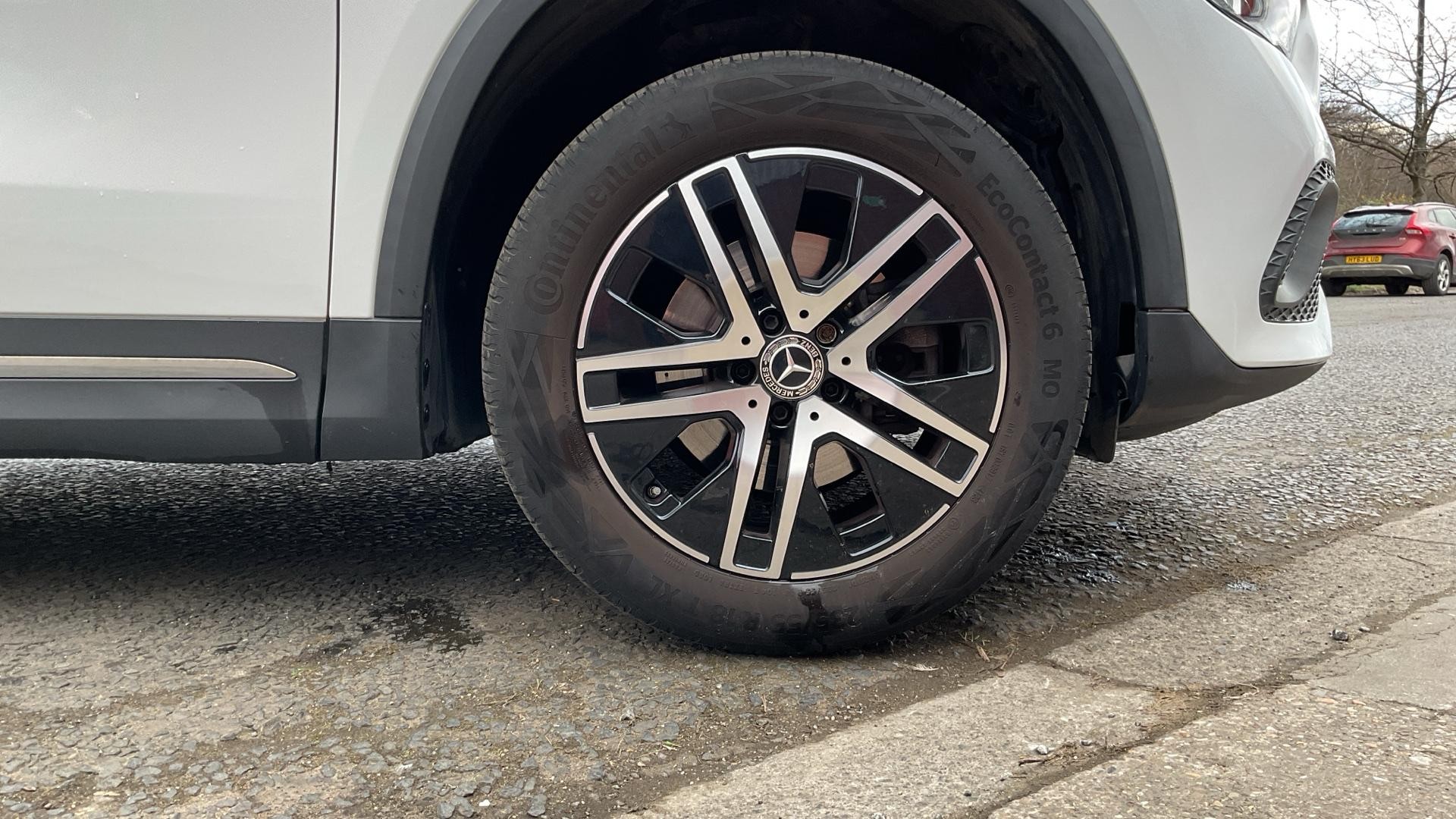Mercedes-Benz GLA Image 16