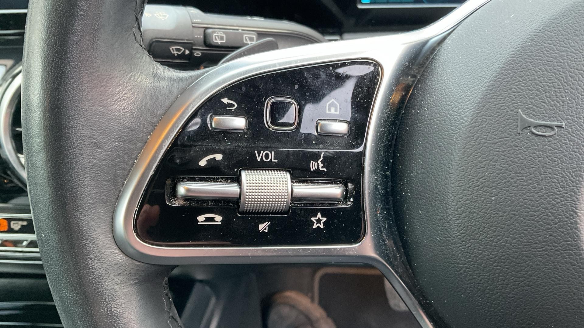 Mercedes-Benz GLA Image 18