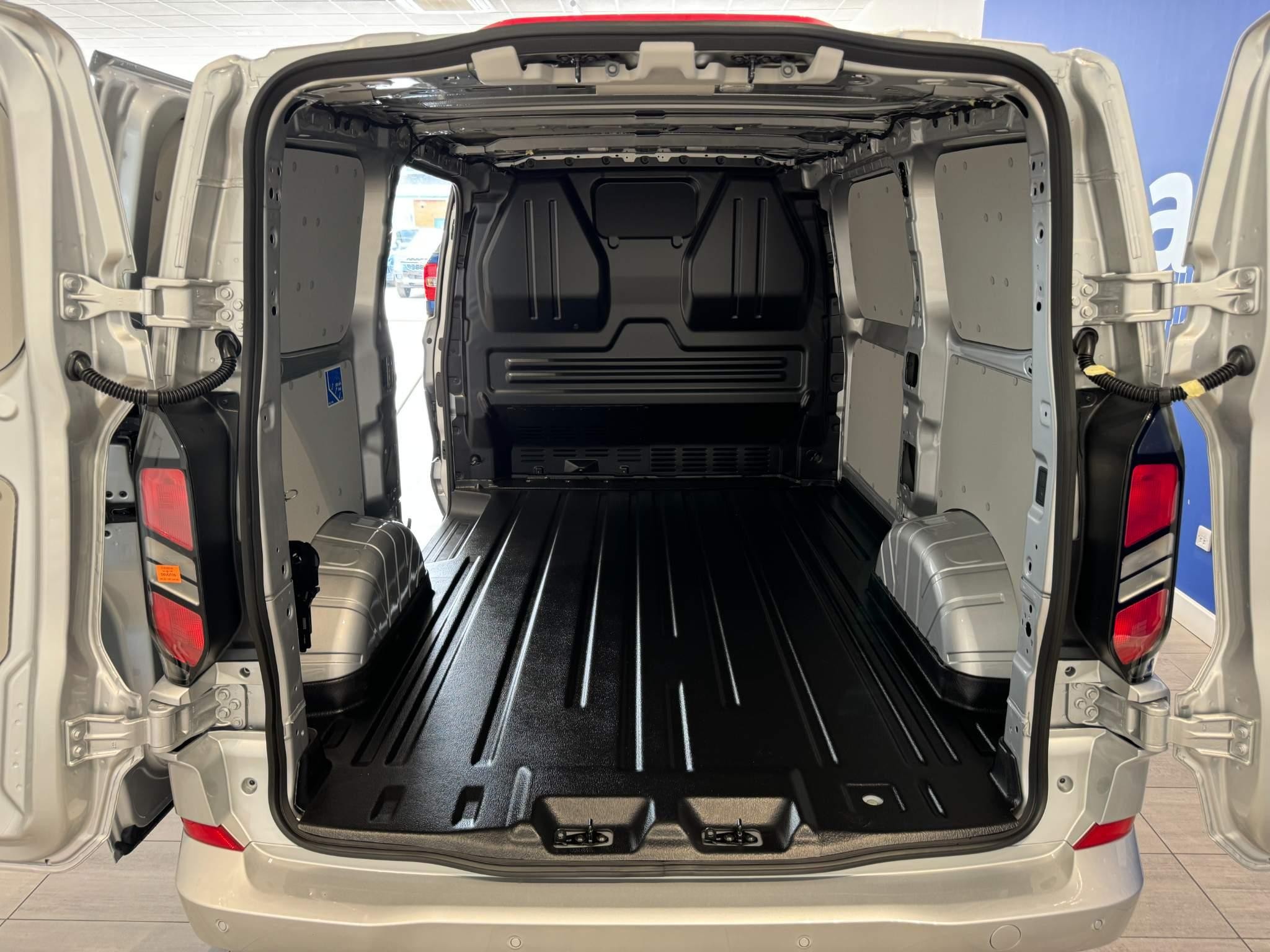 Ford Transit Custom Image 31
