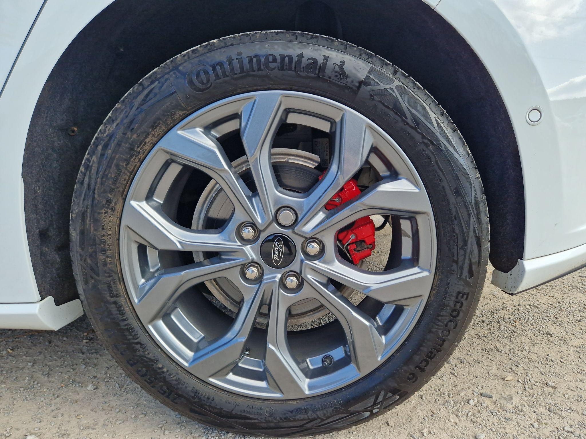 Ford Focus Image 10