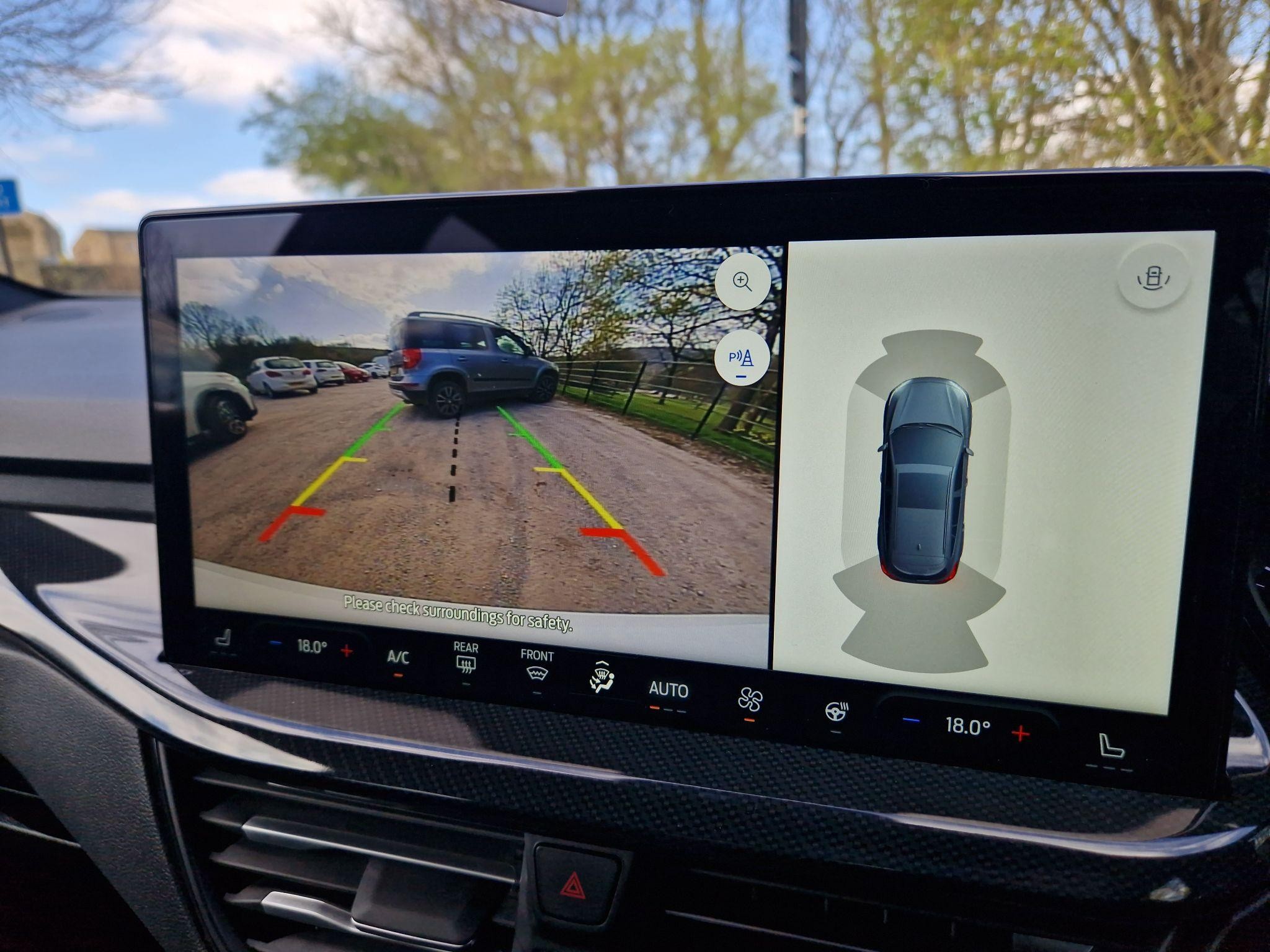 Ford Focus Image 11