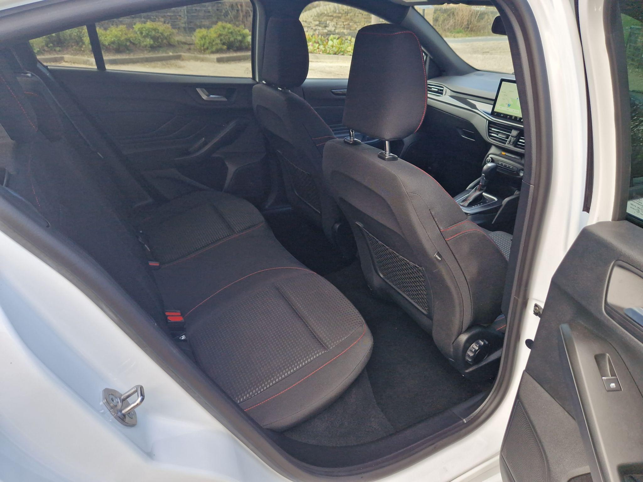 Ford Focus Image 19