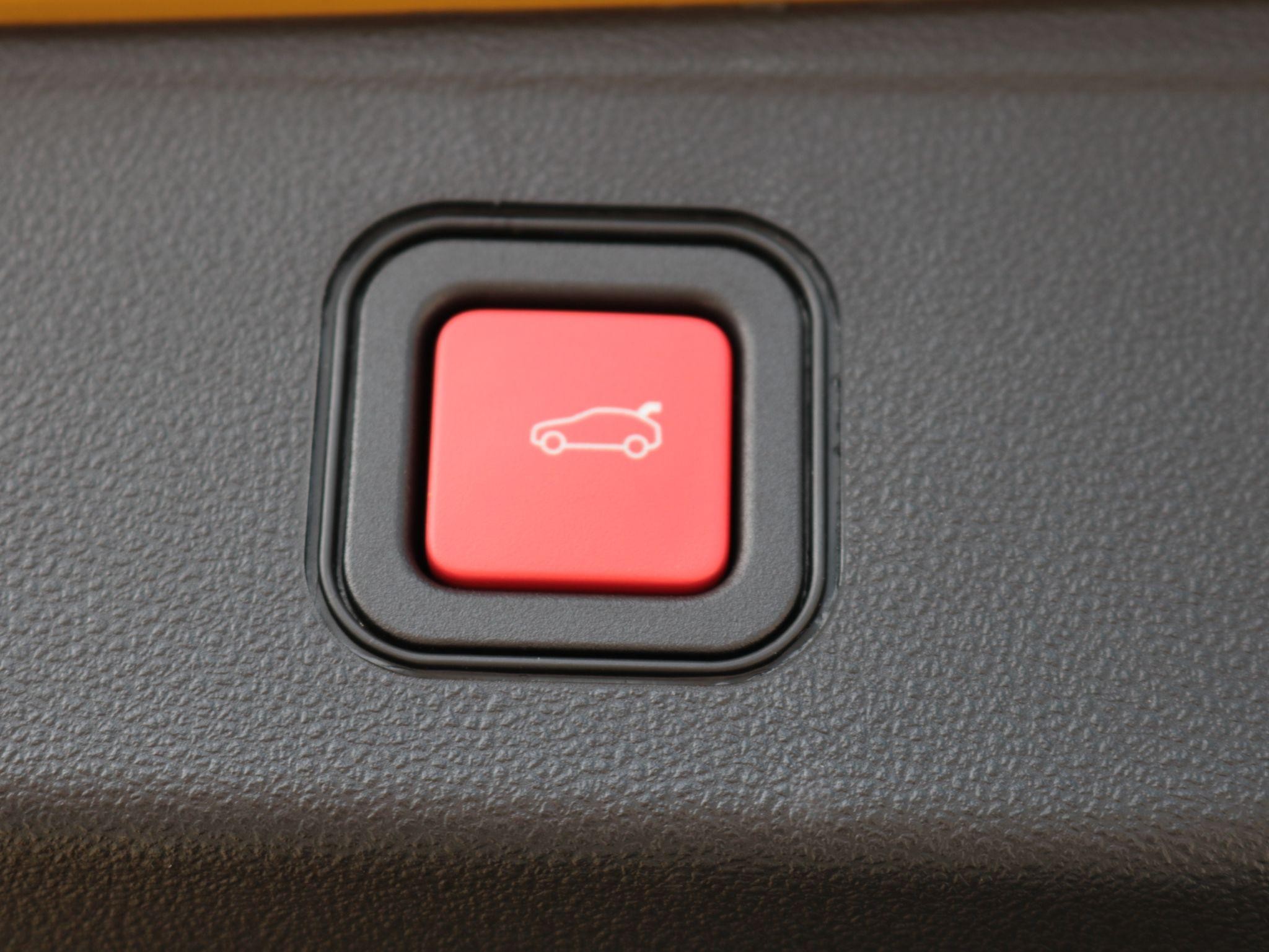 Jeep Avenger Image 12