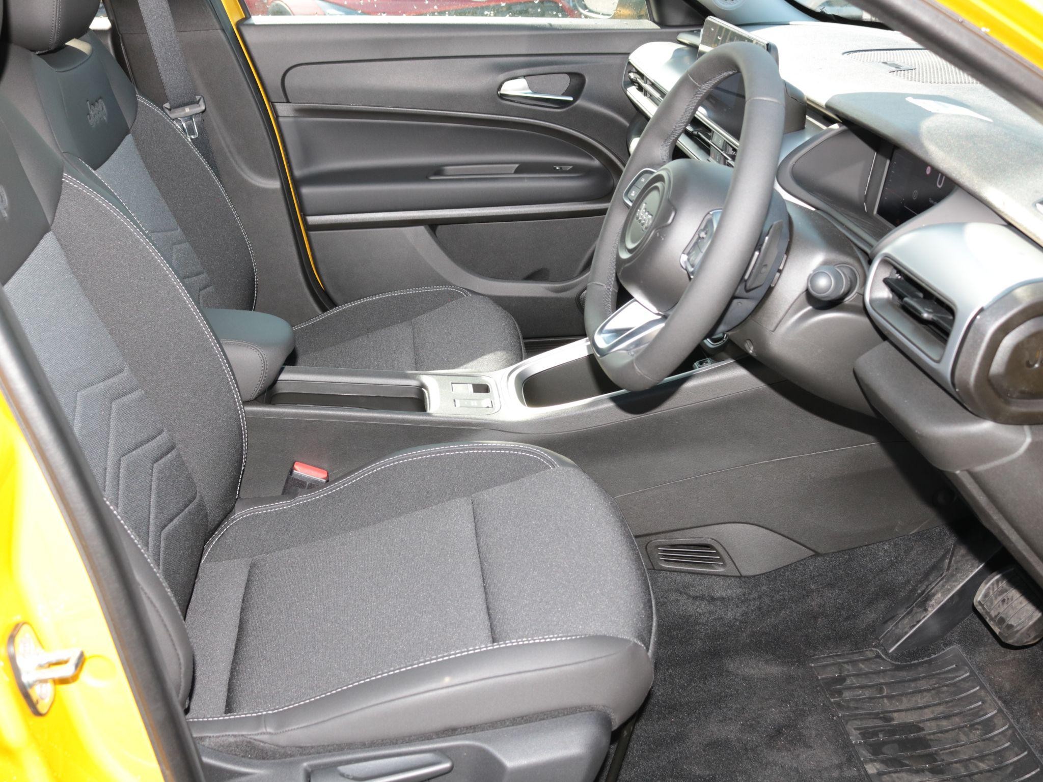 Jeep Avenger Image 13
