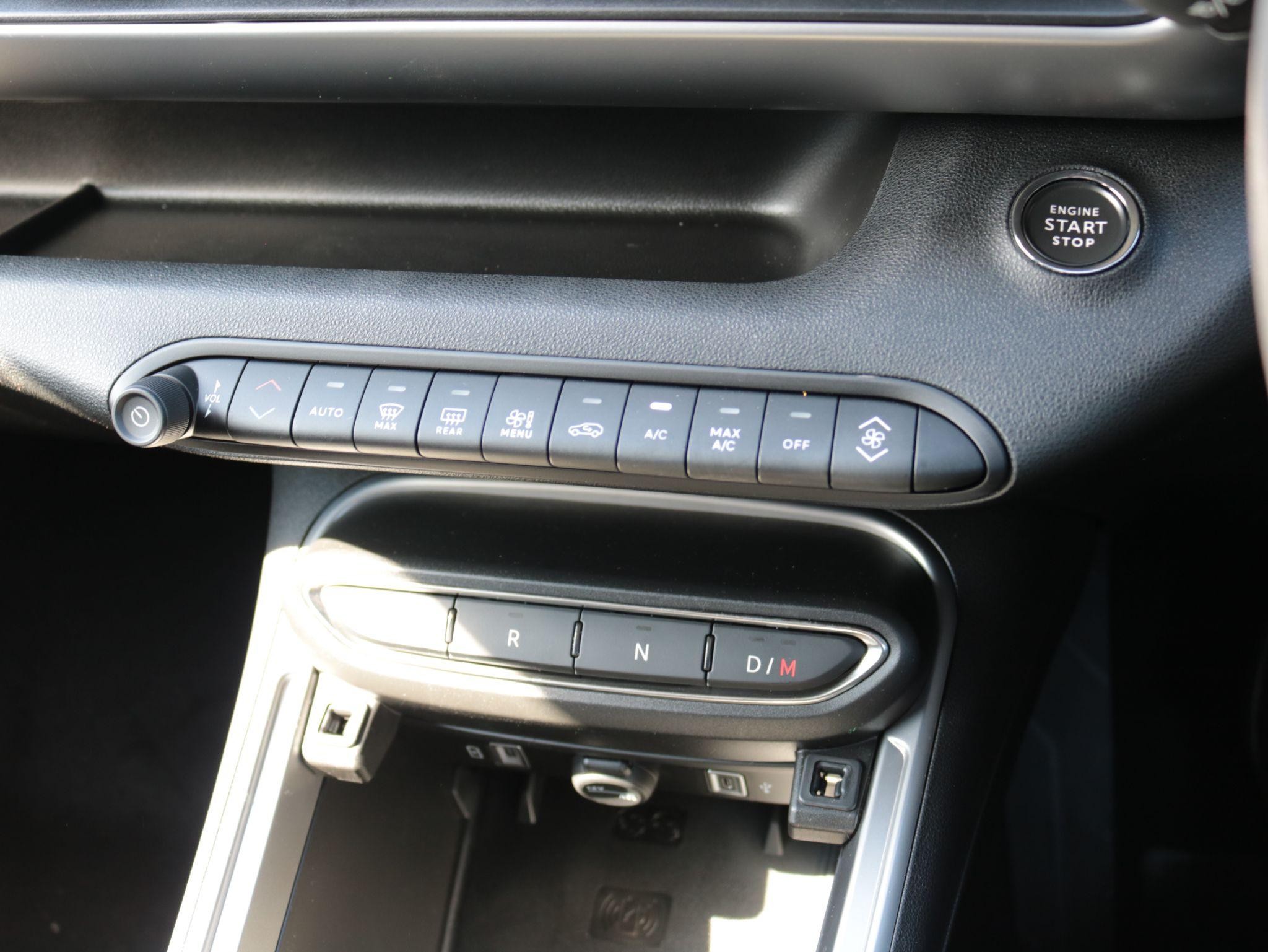 Jeep Avenger Image 22