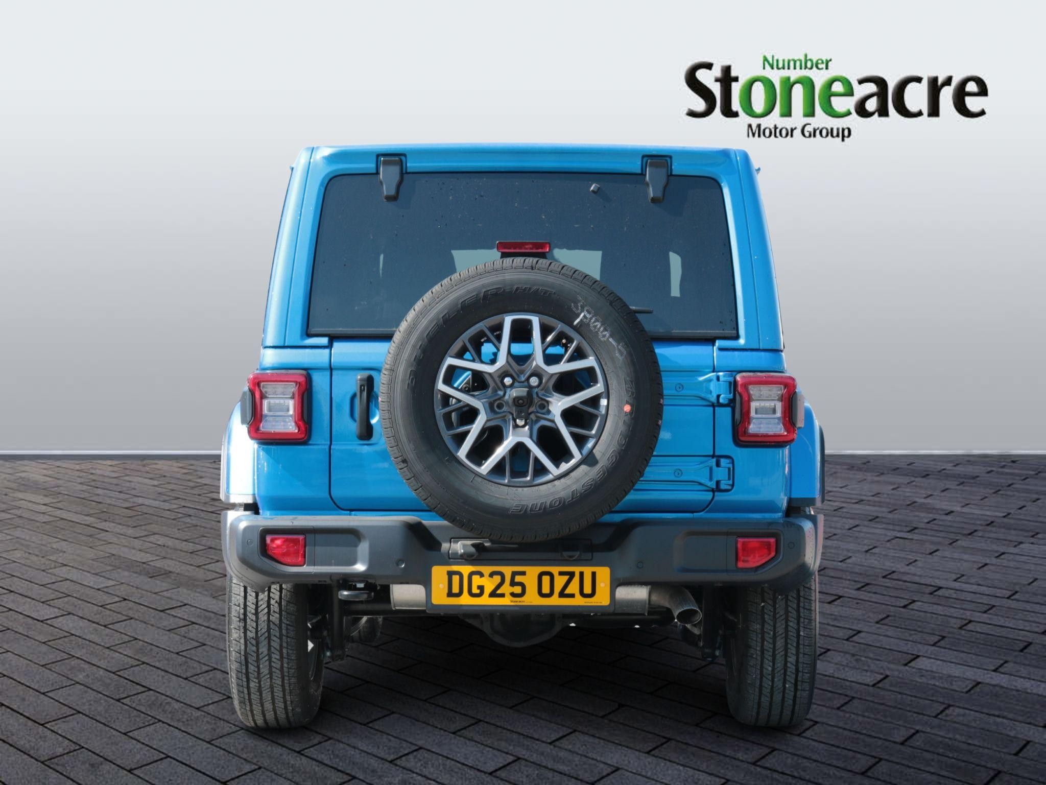 Jeep Wrangler Image 4