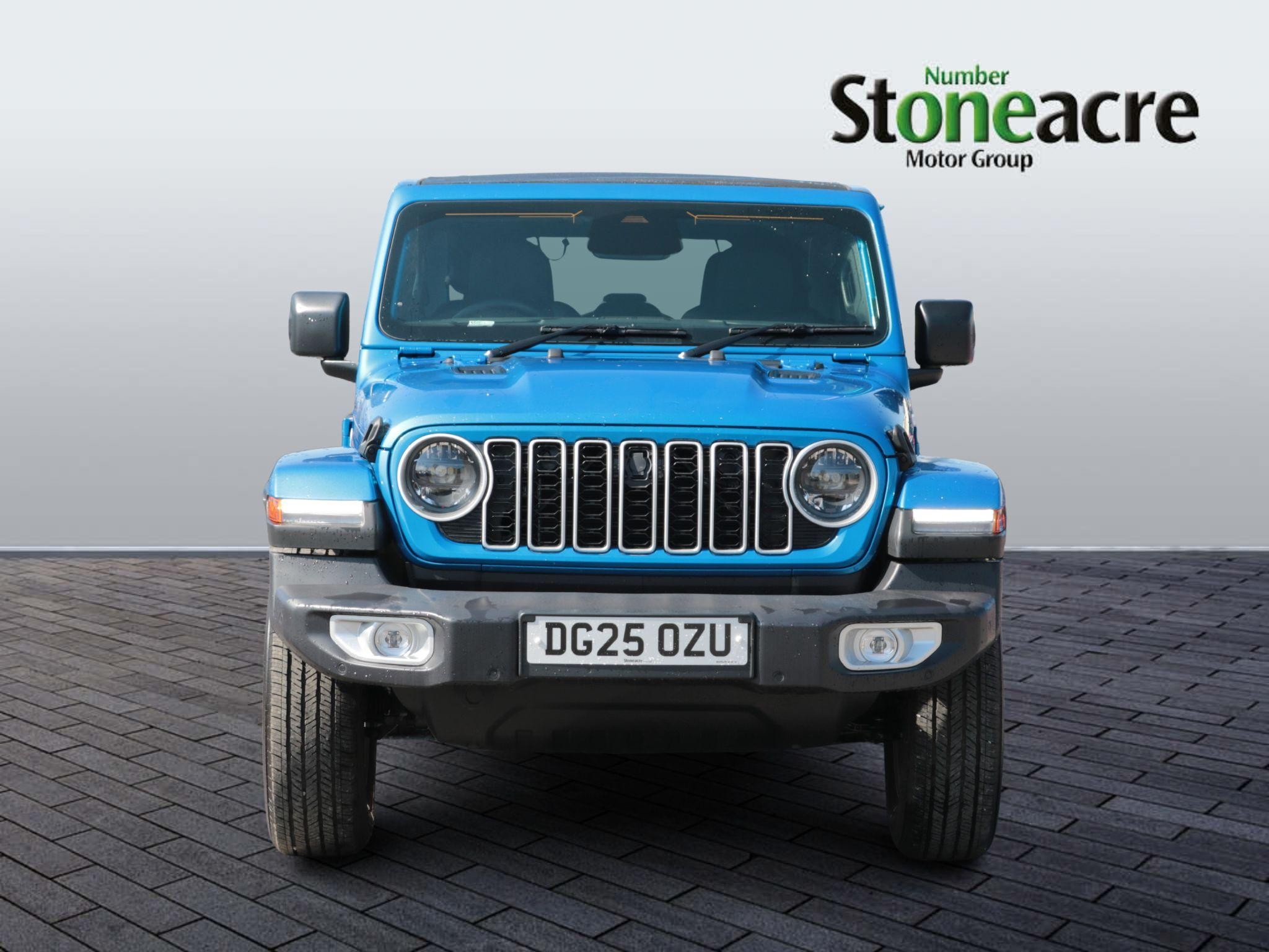 Jeep Wrangler Image 8