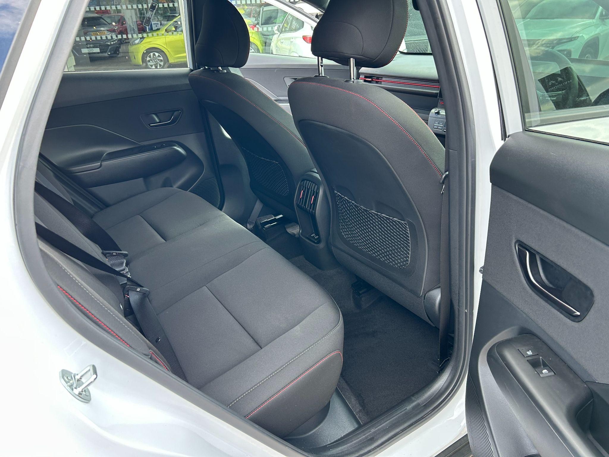Hyundai KONA Image 17