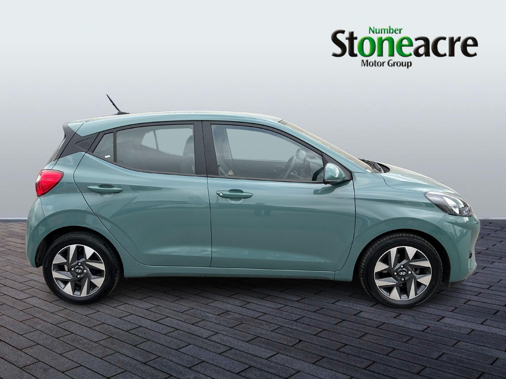 Hyundai i10 Image 8