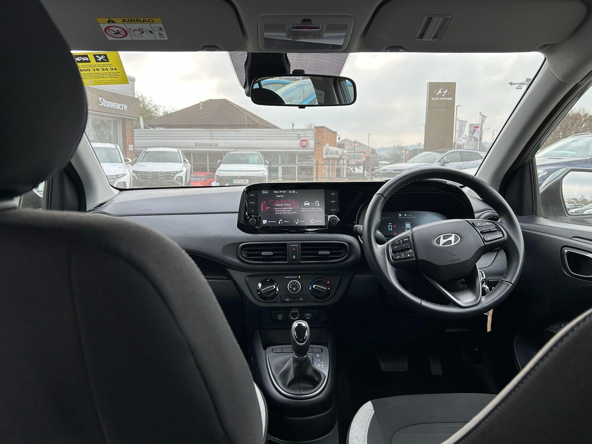 Hyundai i10 Image 10