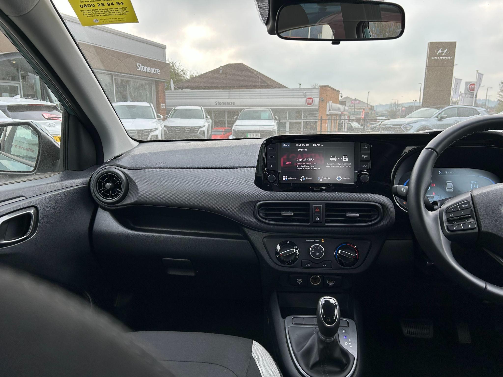 Hyundai i10 Image 11