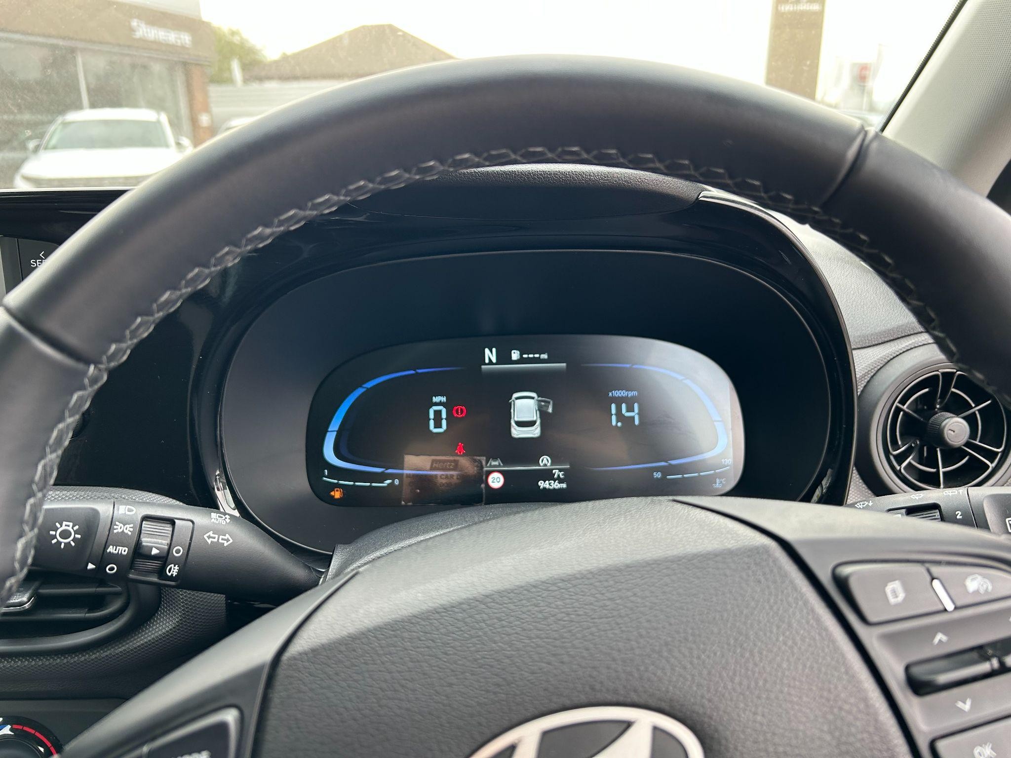 Hyundai i10 Image 14