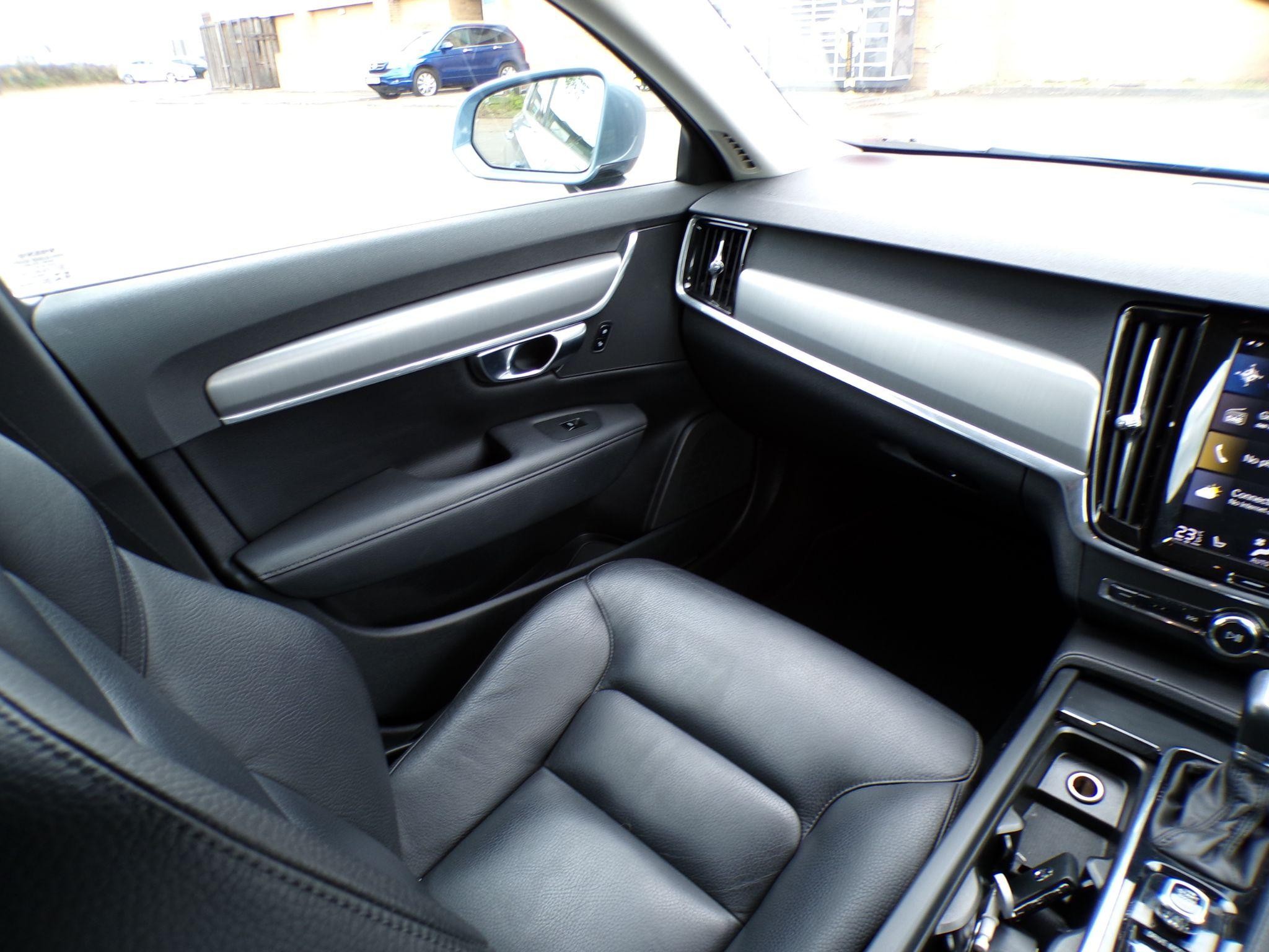 Volvo V90 Image 16