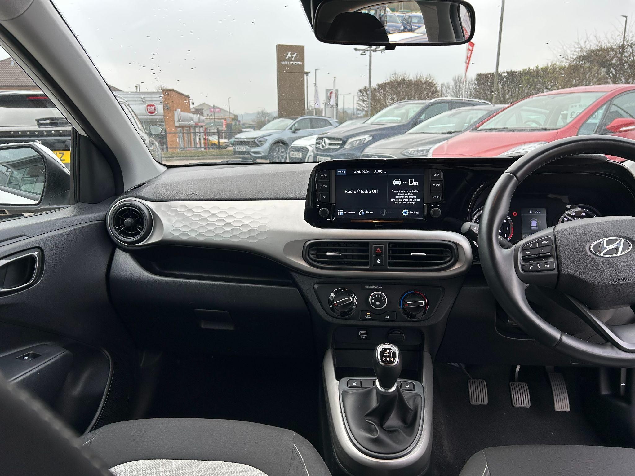Hyundai i10 Image 11