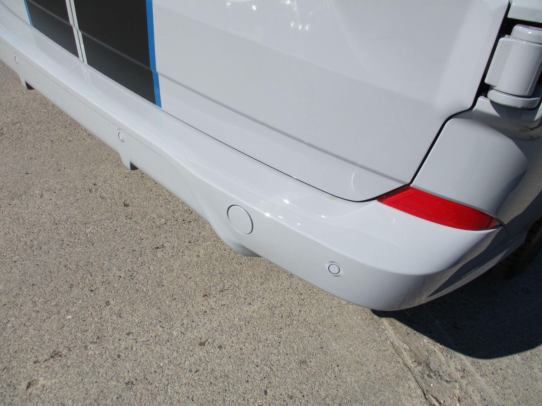 Ford E-Transit Custom Image 13