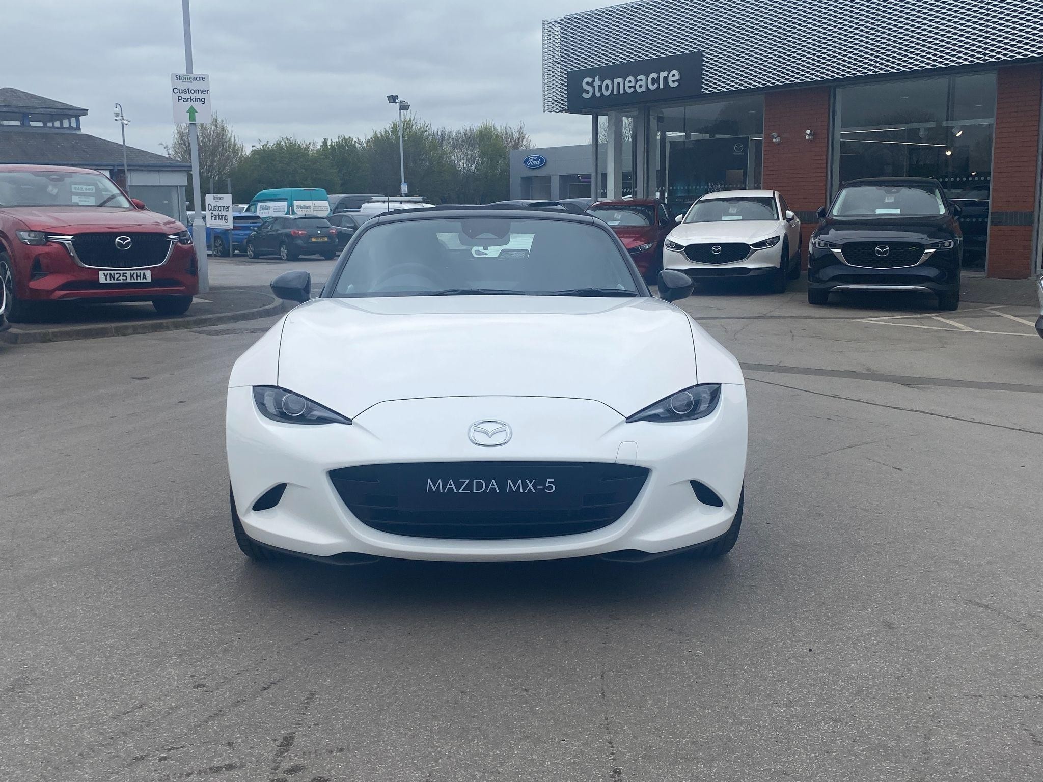 Mazda MX-5 Image 8