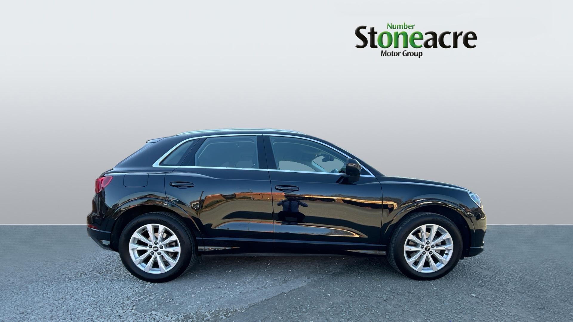 Audi Q3 Image 3