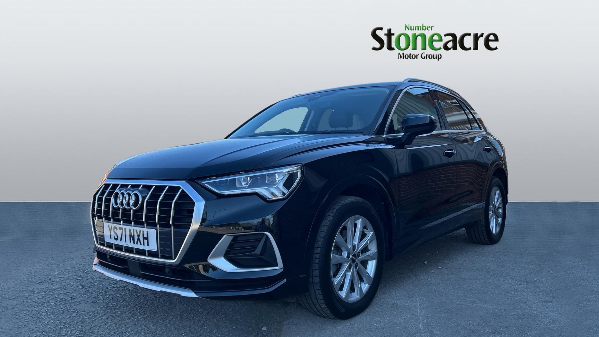 Audi Q3 Image 6
