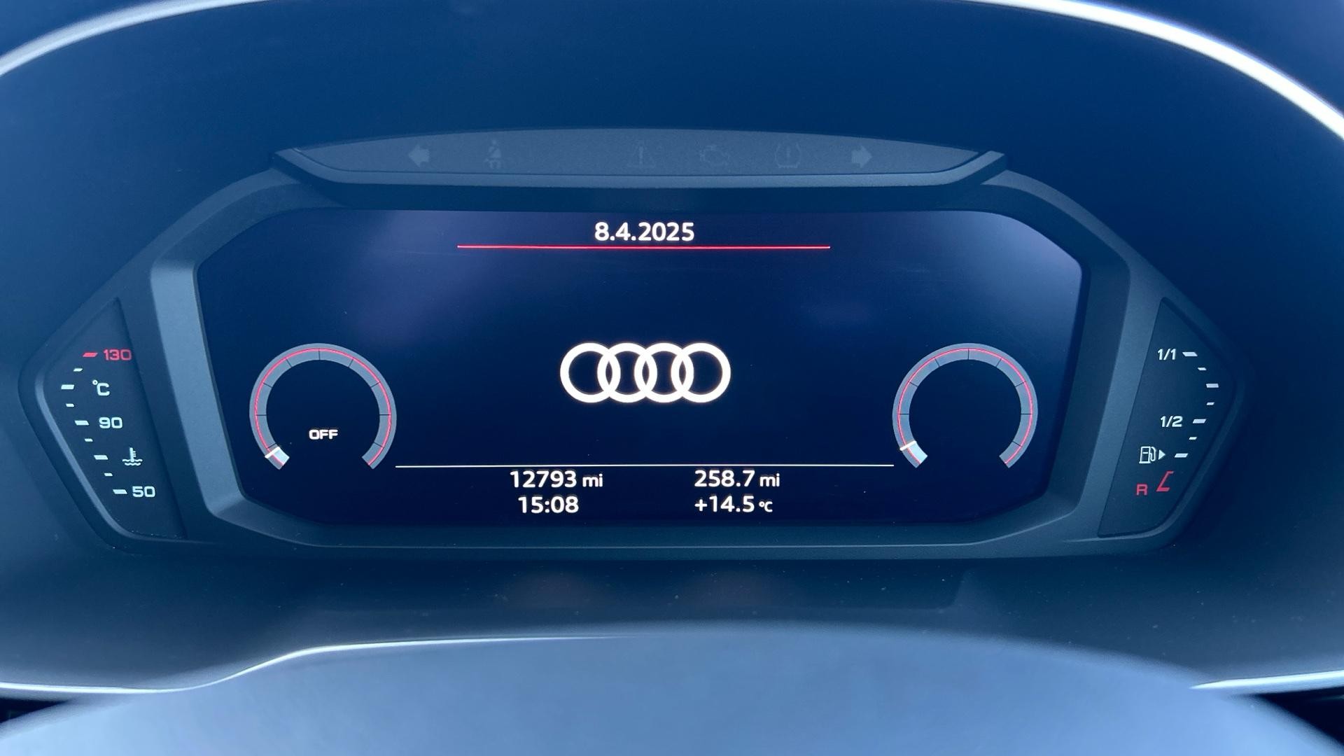 Audi Q3 Image 11