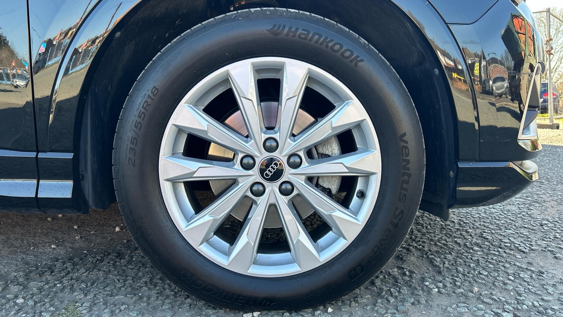 Audi Q3 Image 16