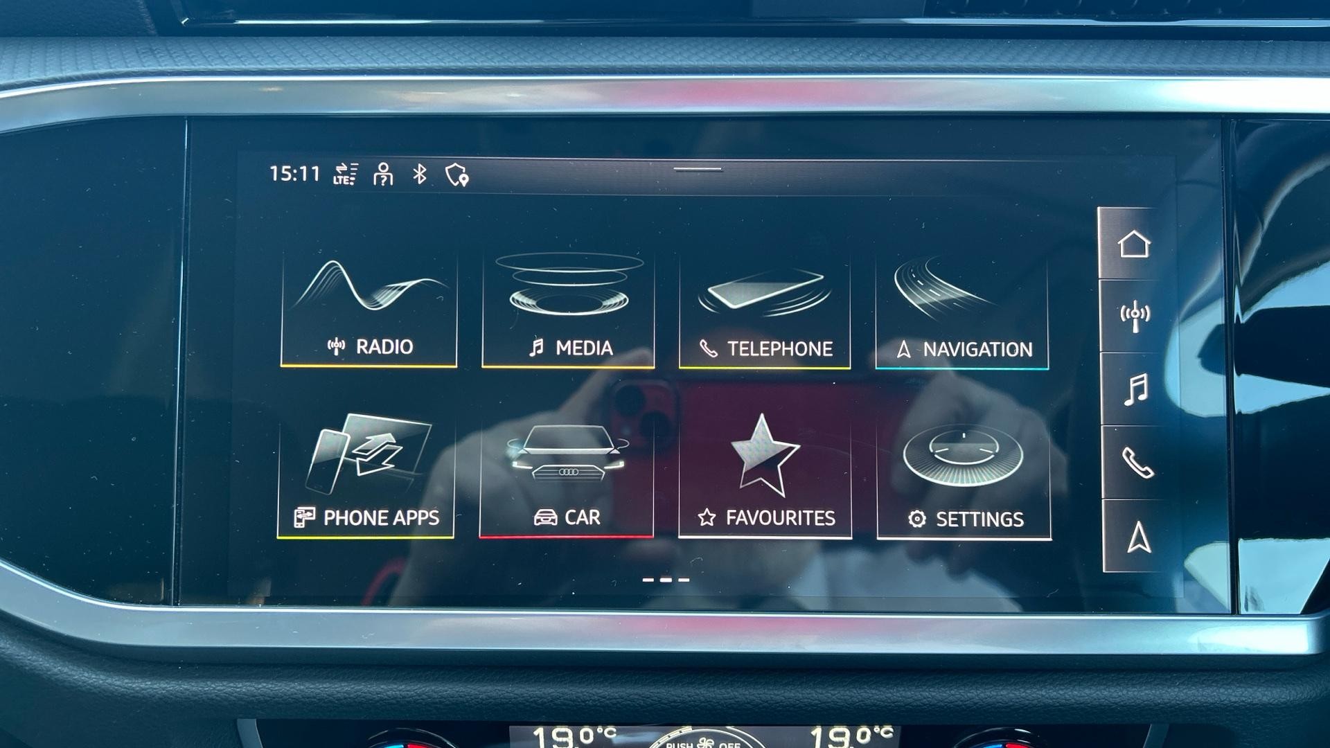 Audi Q3 Image 21