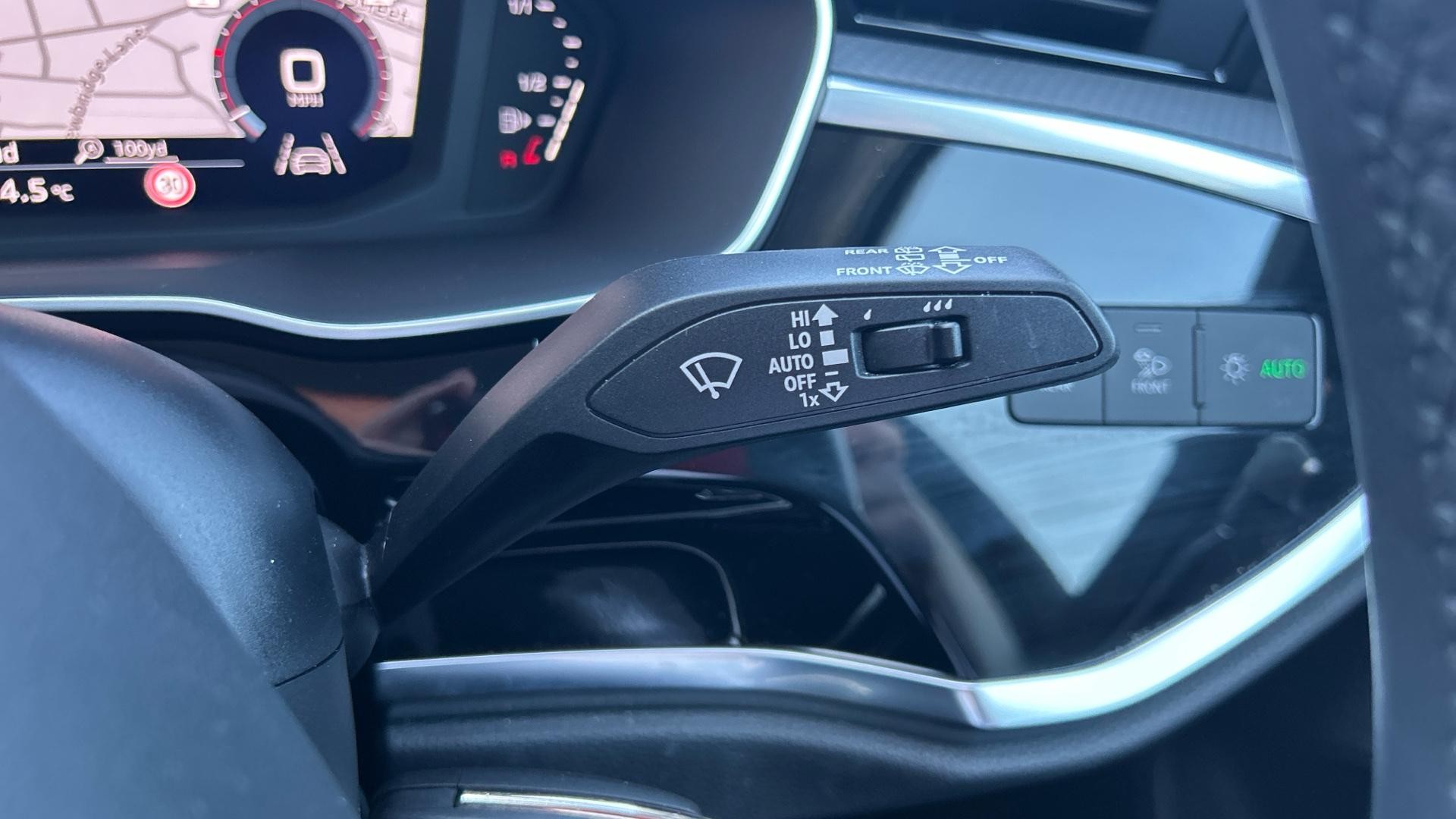 Audi Q3 Image 25