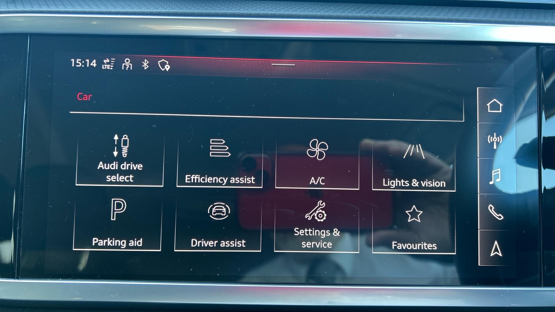 Audi Q3 Image 37