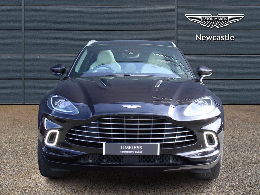 Aston Martin DBX Image 7