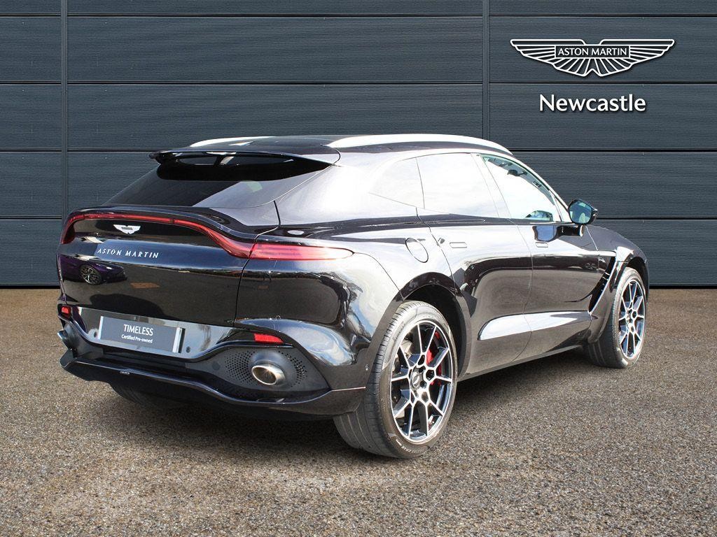 Aston Martin DBX Image 25