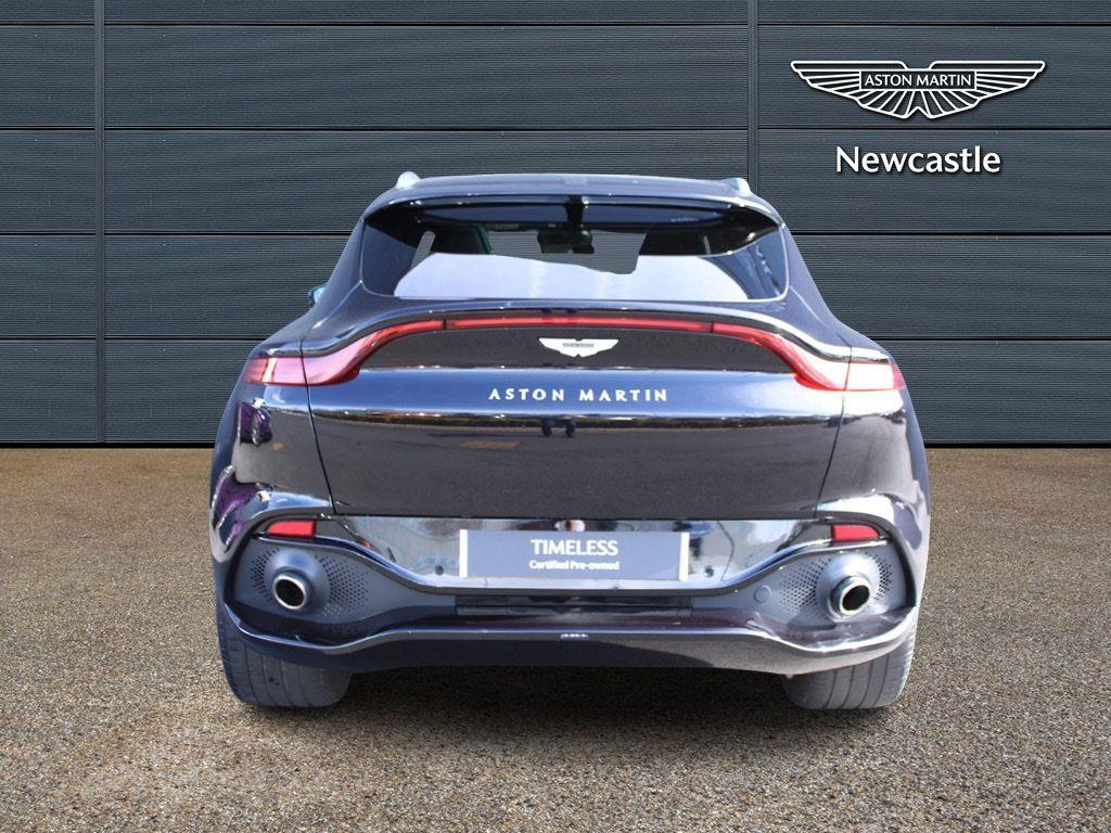 Aston Martin DBX Image 26