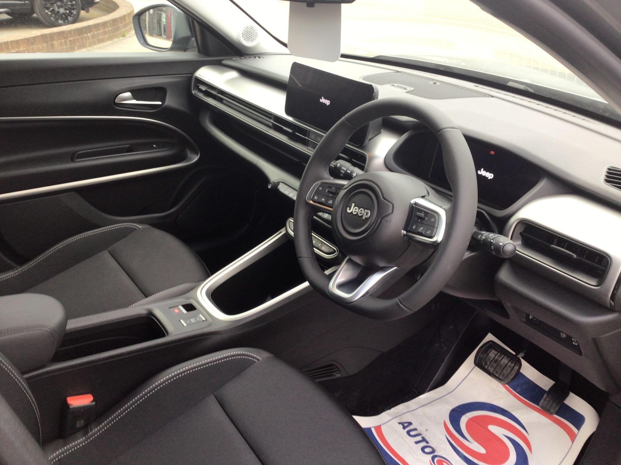 Jeep Avenger Image 13
