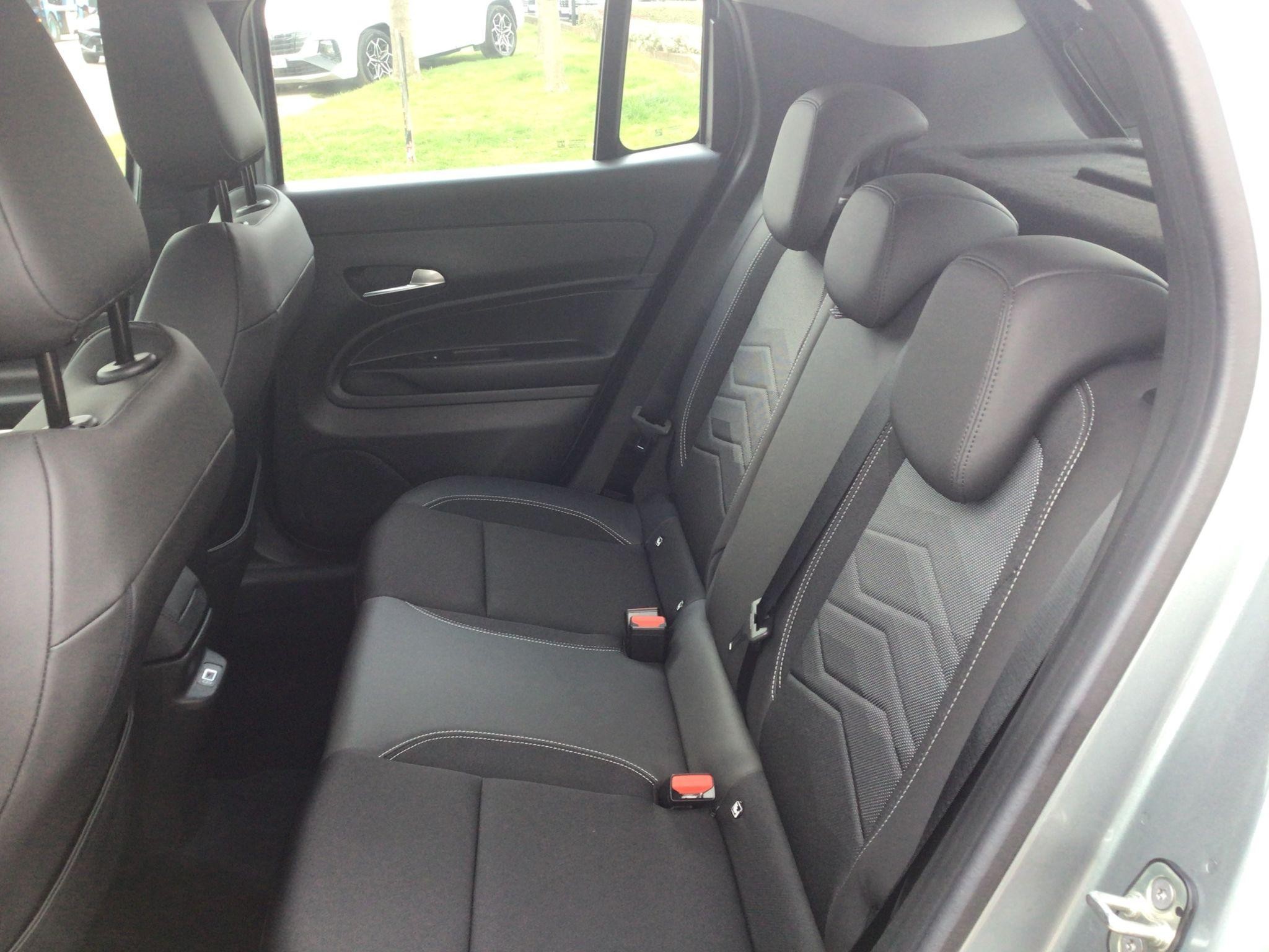 Jeep Avenger Image 20